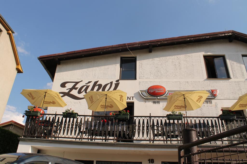 Отель Zaboj Restaurant Карловы Вары Экстерьер фото