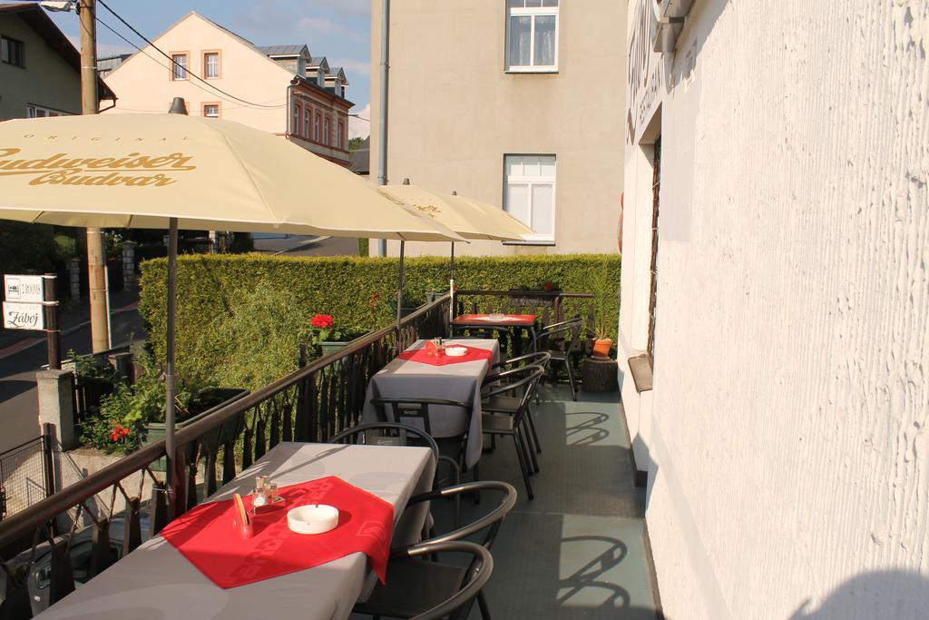 Отель Zaboj Restaurant Карловы Вары Экстерьер фото